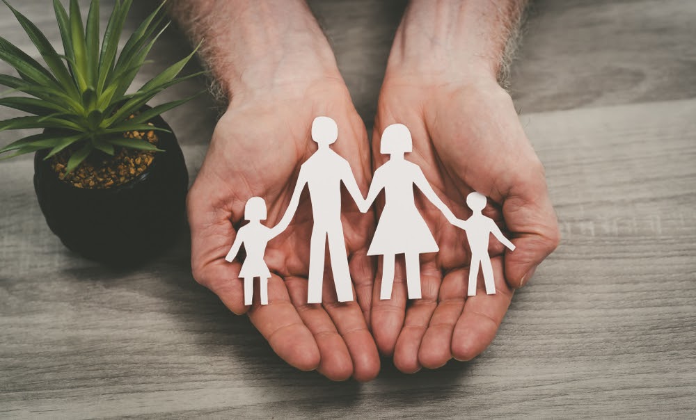 So sánh bảo hiểm y tế và bảo hiểm nhân thọ