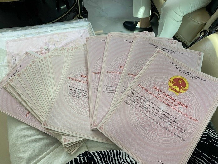 Vay thế chấp sổ hồng: Hạn mức và lãi suất cập nhật 2024